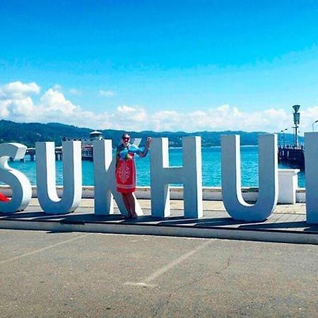 Гостевой Дом Ирина Hotel Sukhumi Exterior foto