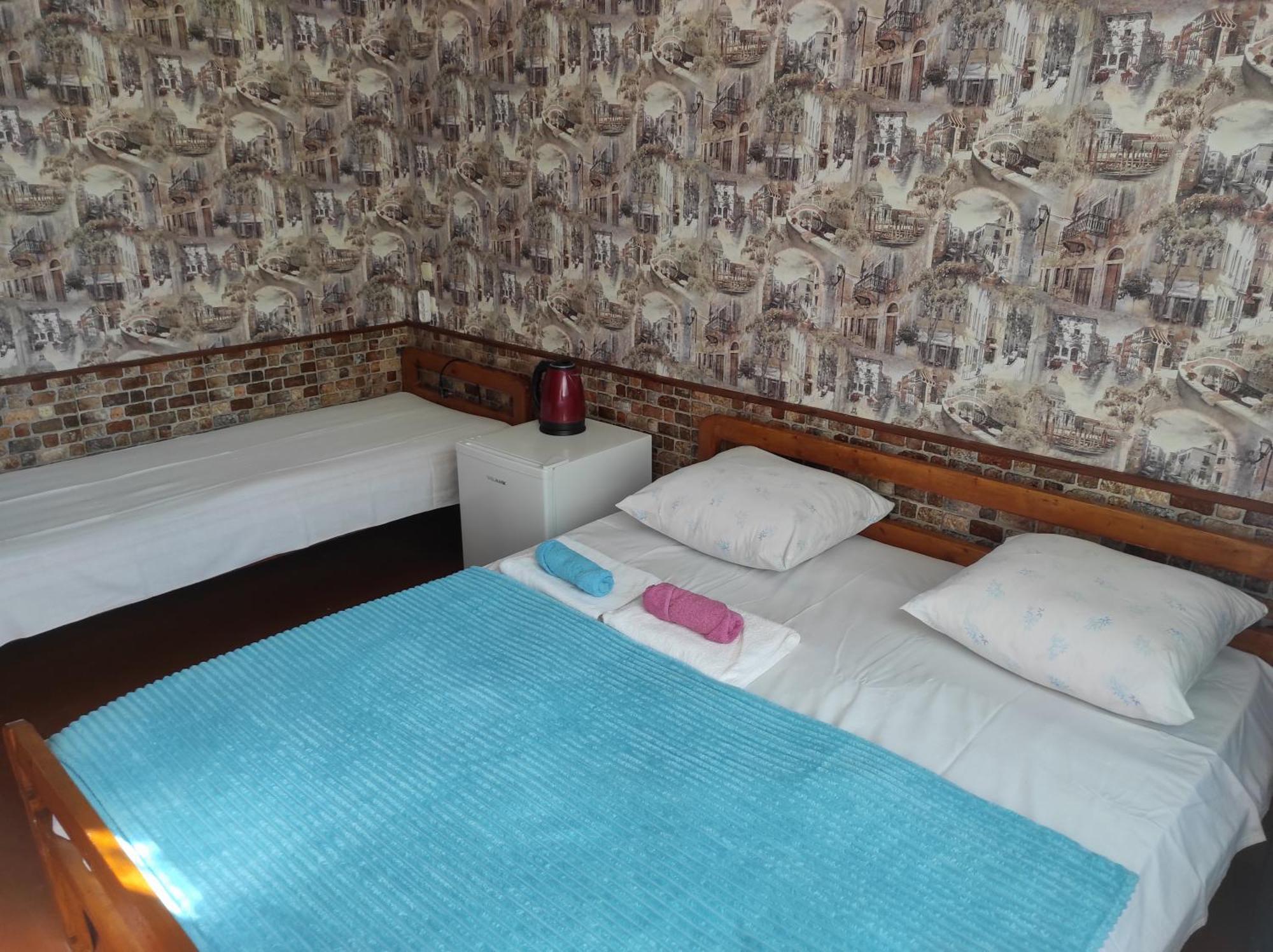 Гостевой Дом Ирина Hotel Sukhumi Exterior foto